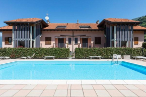 Modern apartment with balcony-garage-and pool Bellano
